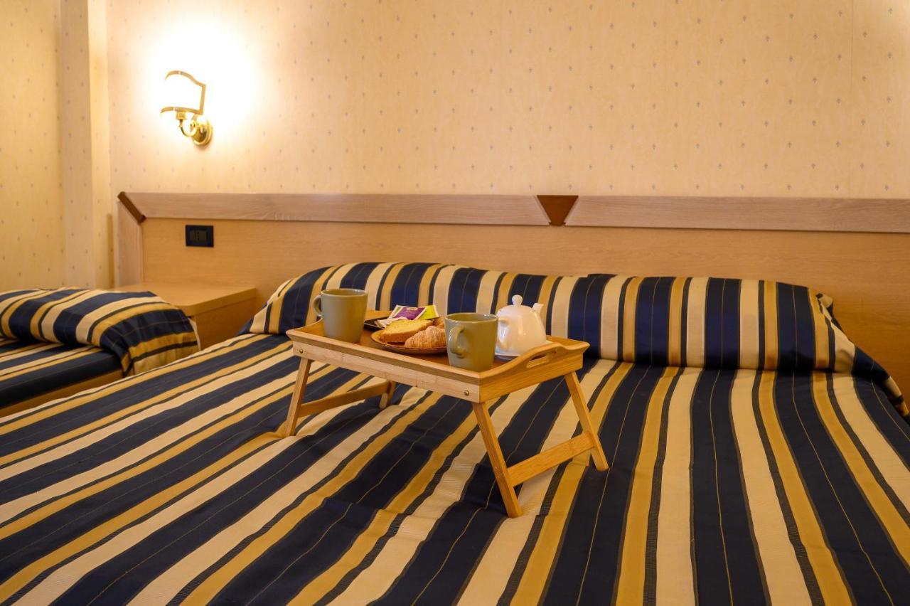Hotel Torre Di Pratolungo ローマ エクステリア 写真