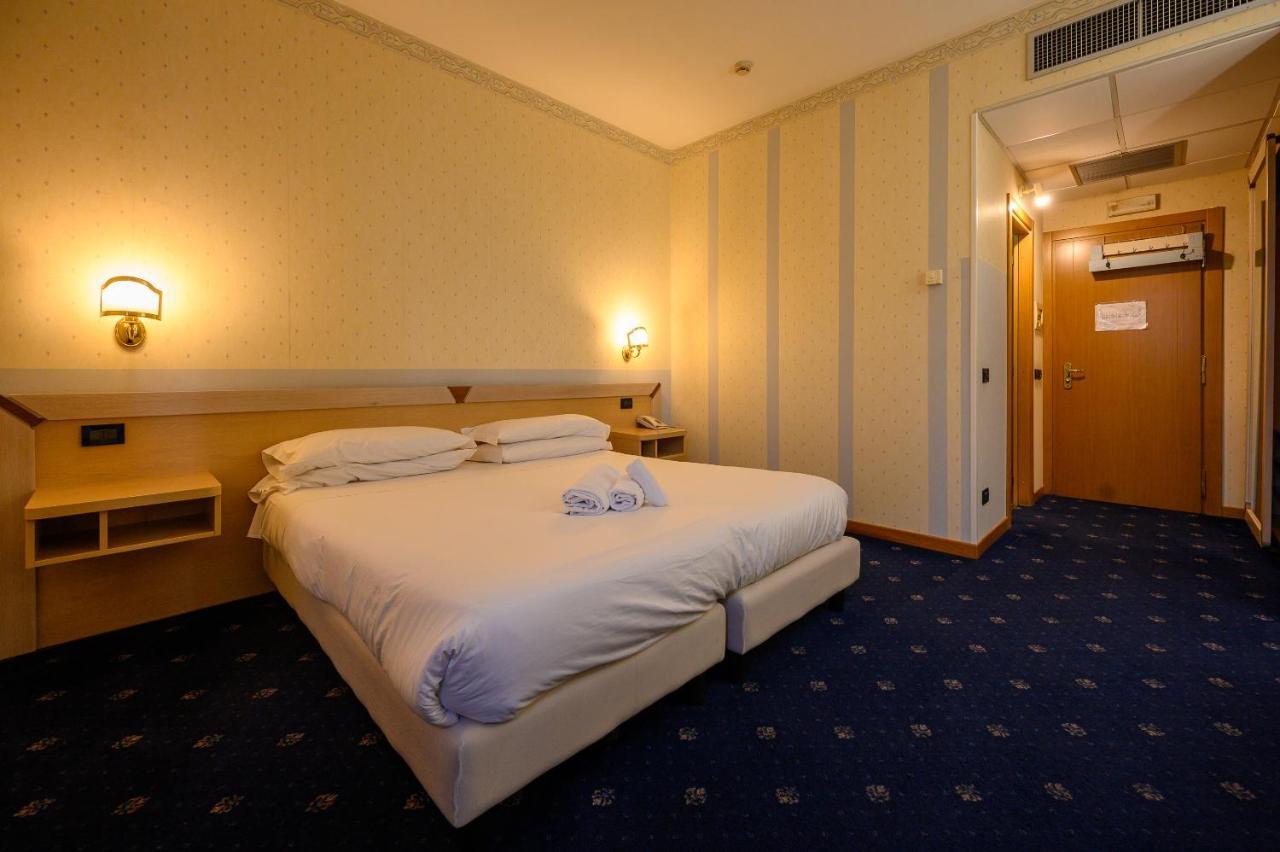Hotel Torre Di Pratolungo ローマ エクステリア 写真