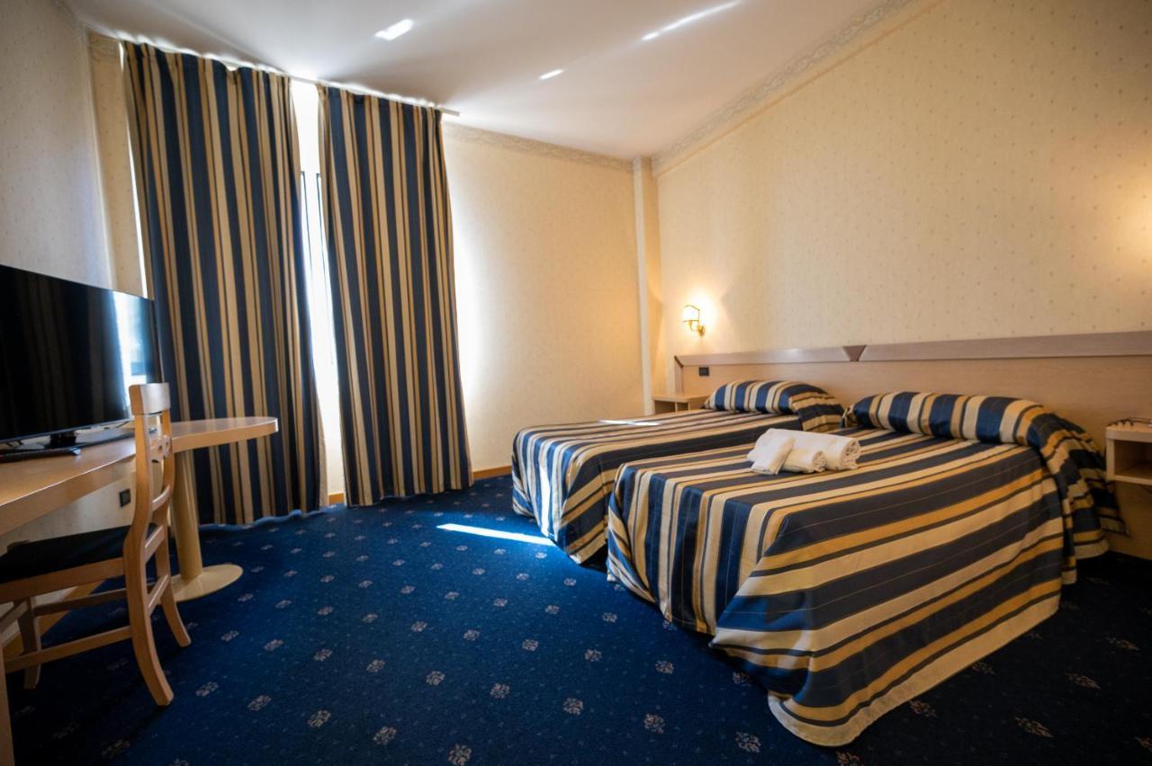 Hotel Torre Di Pratolungo ローマ エクステリア 写真